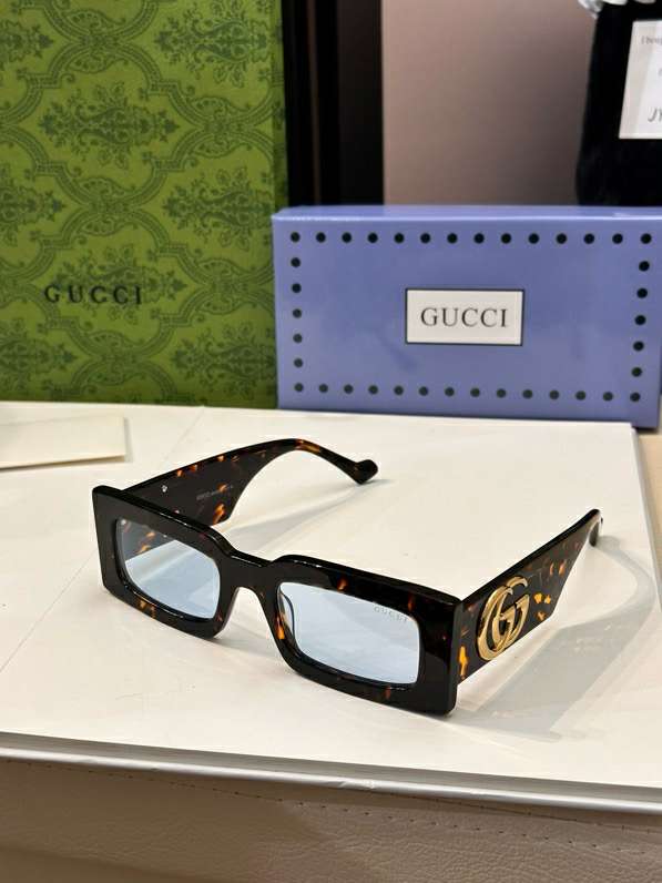 Picture of Gucci Sunglasses _SKUfw57311311fw